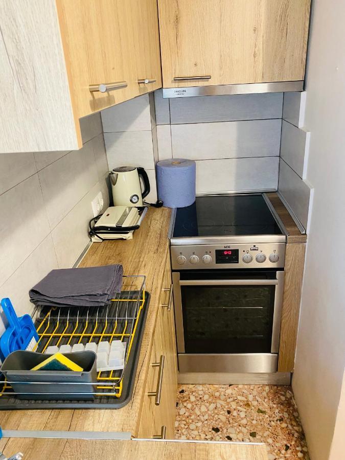 Studio 32M2 Nefitou Metaxa Athen Exterior foto