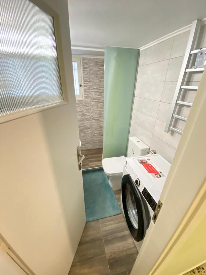 Studio 32M2 Nefitou Metaxa Athen Exterior foto
